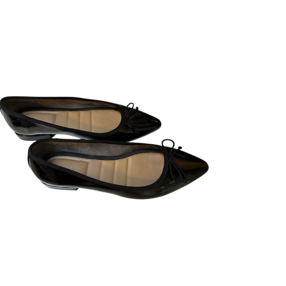 Kelly and Katie Elegant Black Women's Flats - Picture 2 of 5